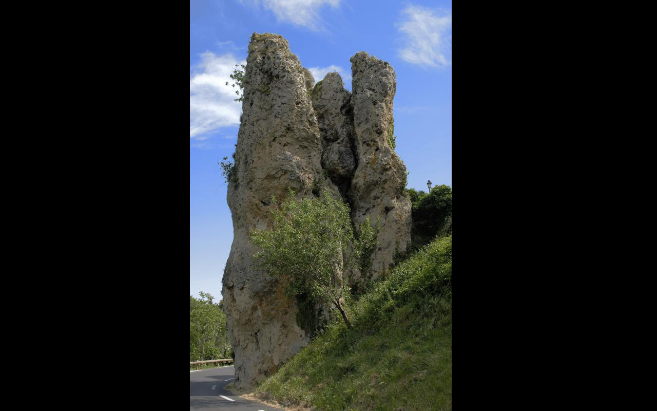 LA ROCHE AIGUILLE