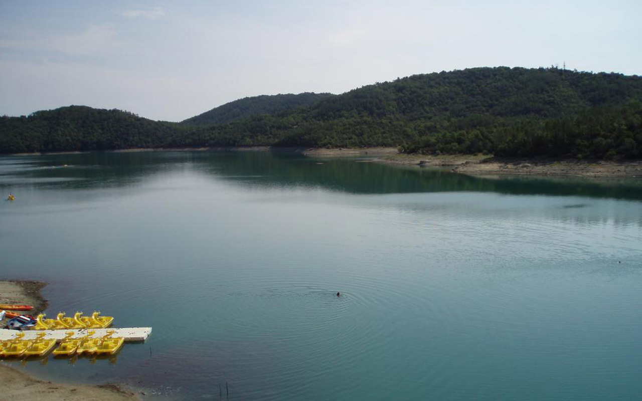 Lac de Saint Cassien &agrave; 10 minutes