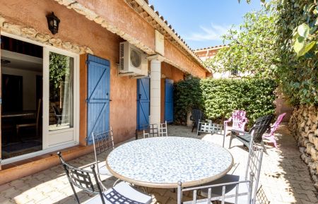 G&icirc;te n&deg;G3094 N&eacute;oules - Var - Seconde terrasse